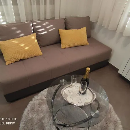 Drpic Apartment Gabonjin