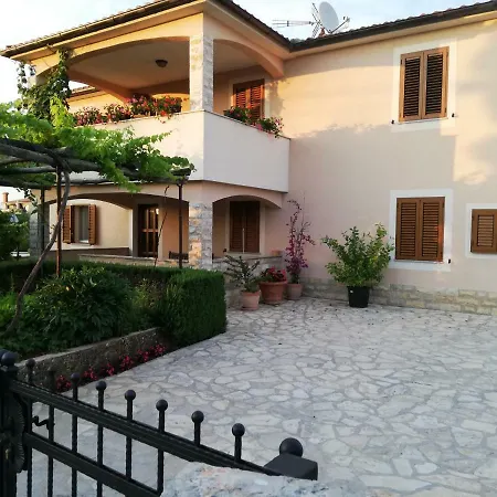 Drpic Apartment *